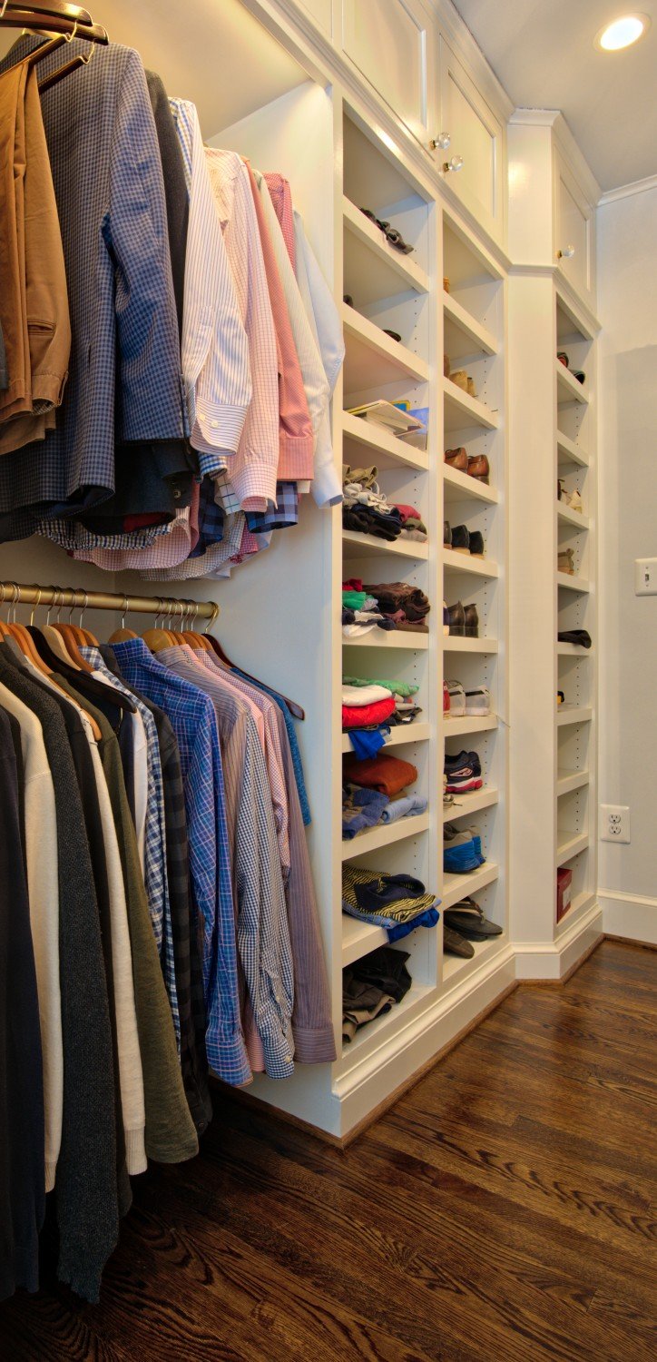 Walk-in-closet