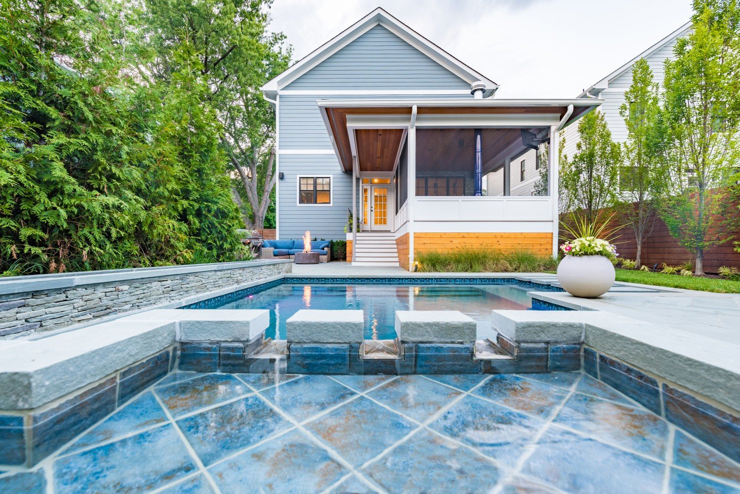 award-winning-patio-with-pool-in-daytime