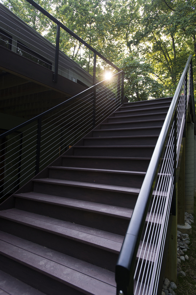 modern-outdoor-stairs